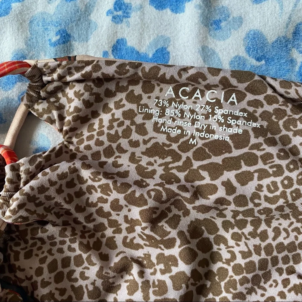 Retro paradise banyans onepiece size medium - Picture 3 of 3